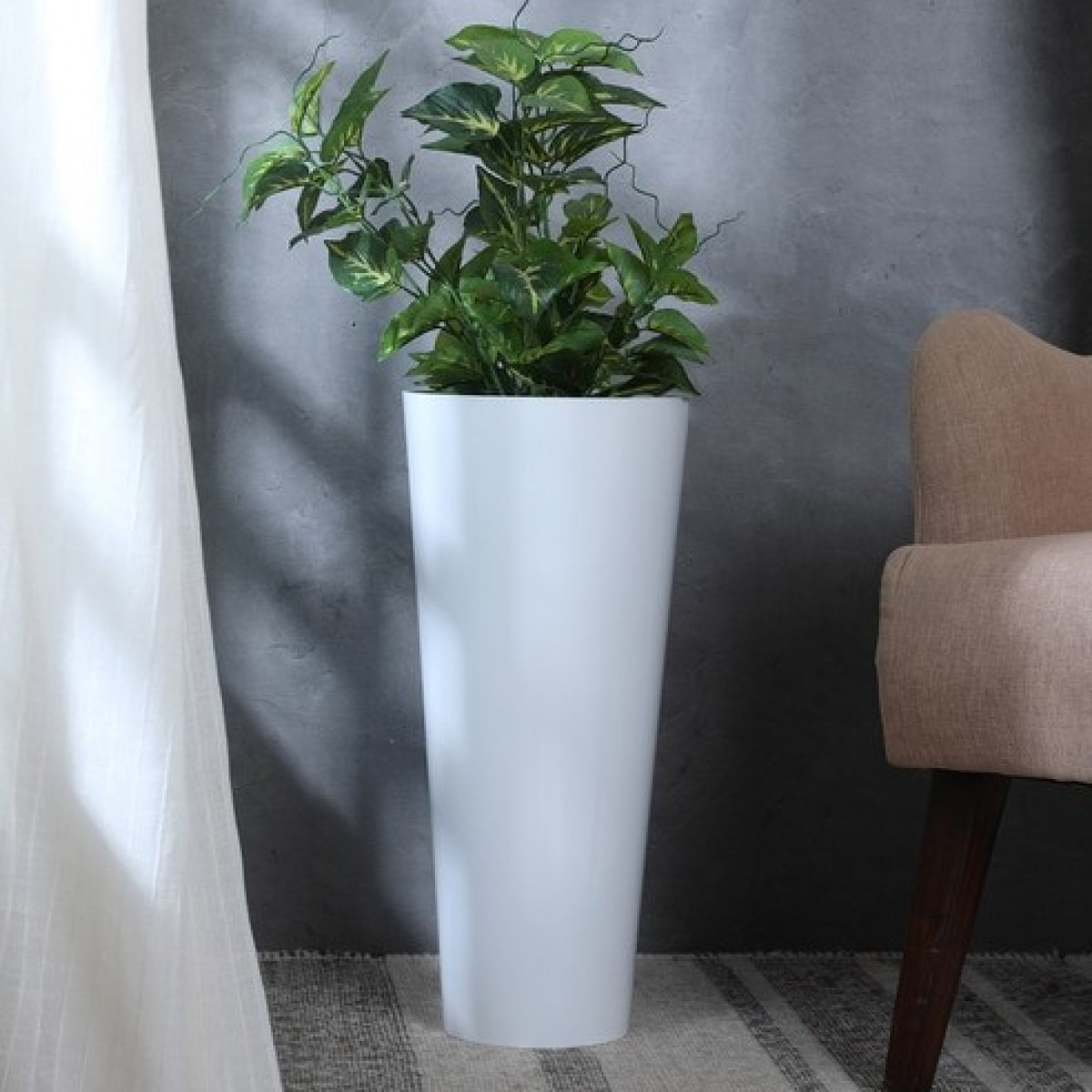 5127 Conical White 17x35cm Acrylic Vase - 1 No