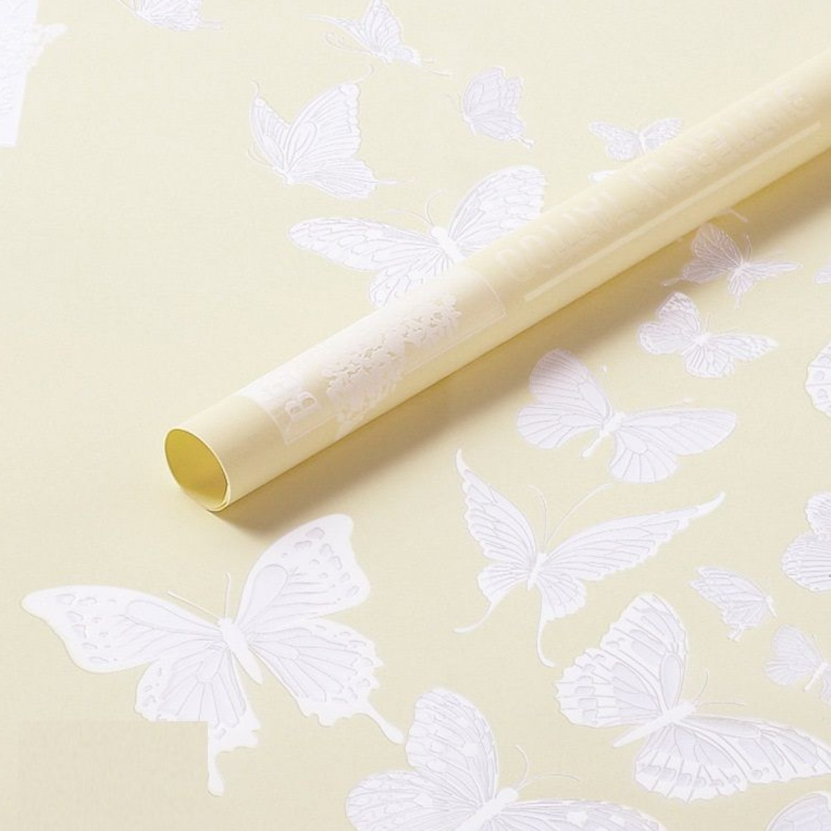 7811 Cream Matt Butterfly Print 58x58cm (20Sheets)