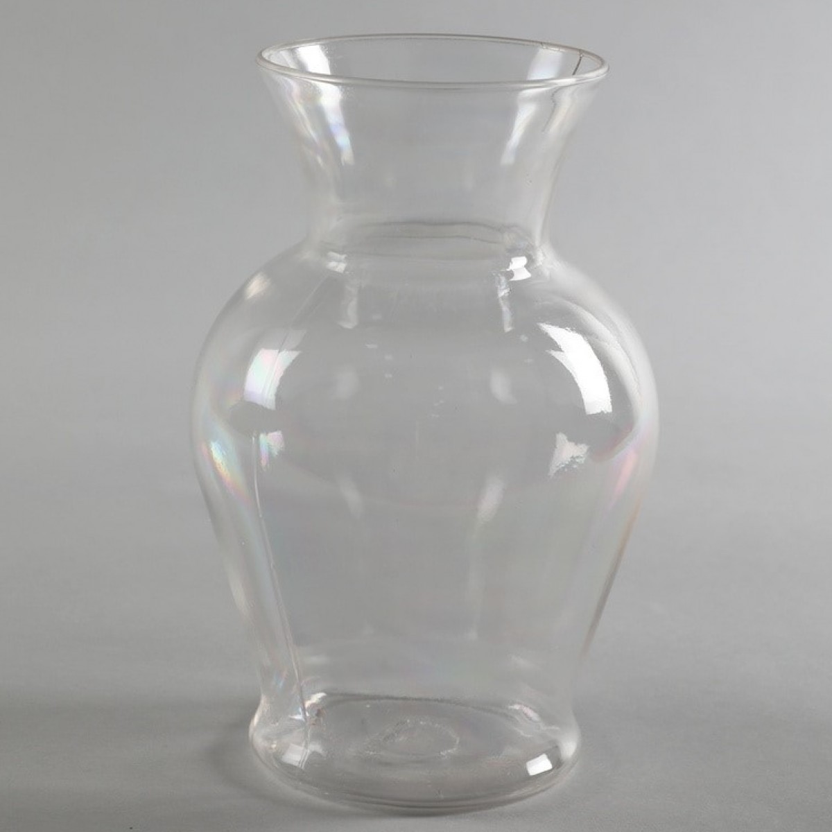 5106 Classic Urn Clear 8.5x18cm Acrylic Vase - 1 No