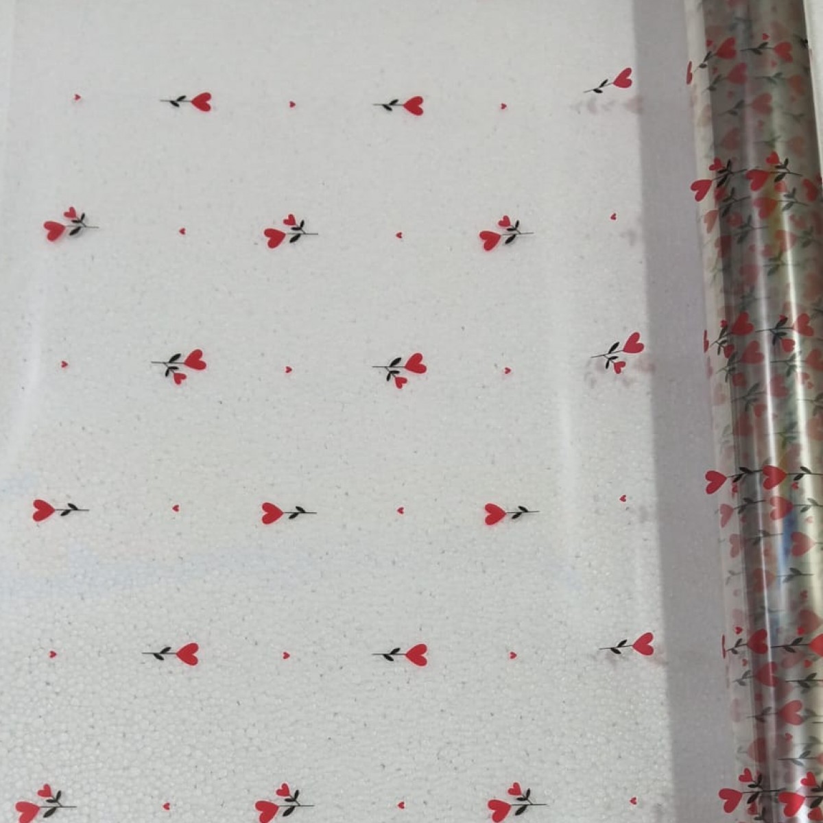 7757 Flower Heart Red 80cmx25m -1 Roll
