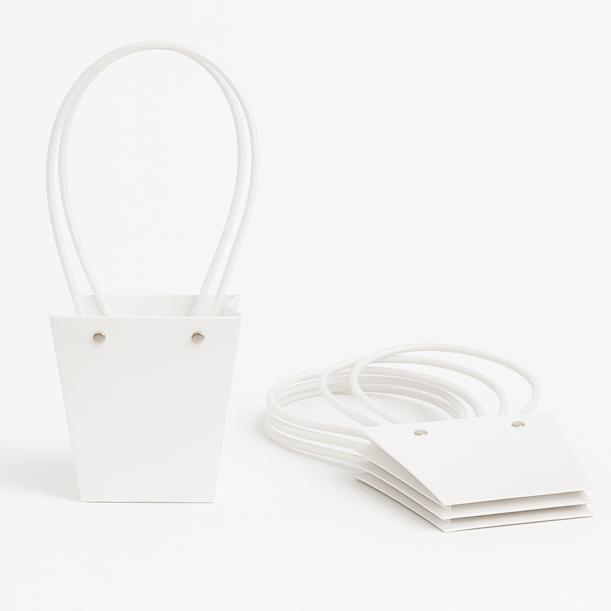 5772 Conical Flower Paper Bag White (10 Nos) 12x8x12.5cm 