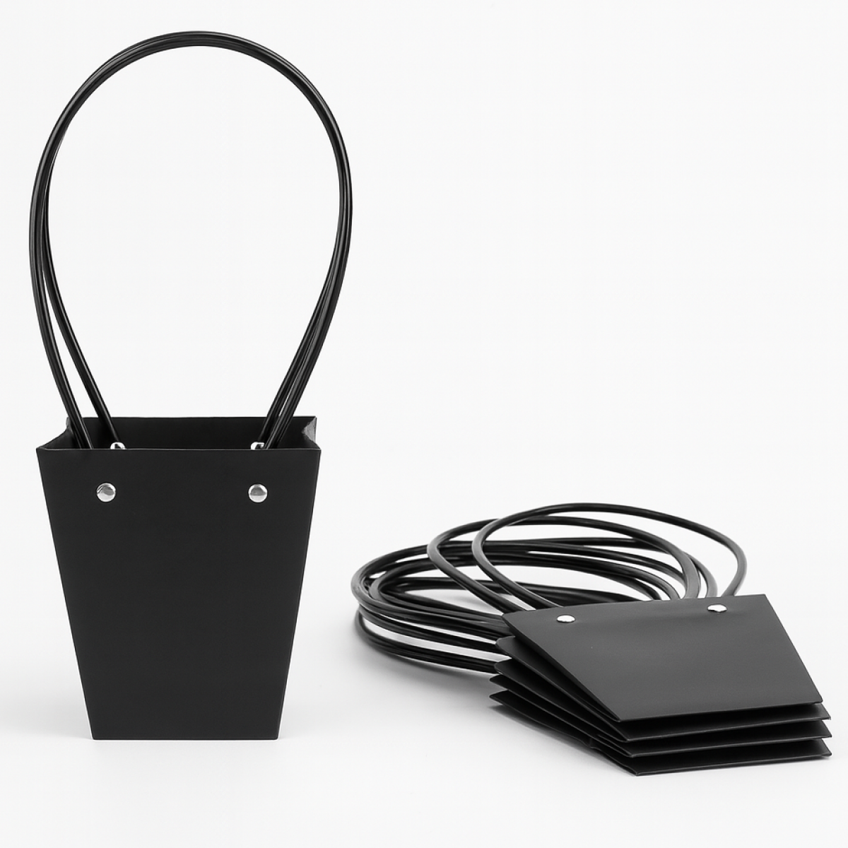 5771 Conical Flower Paper Bag Black (10 Nos) 12x8x12.5cm