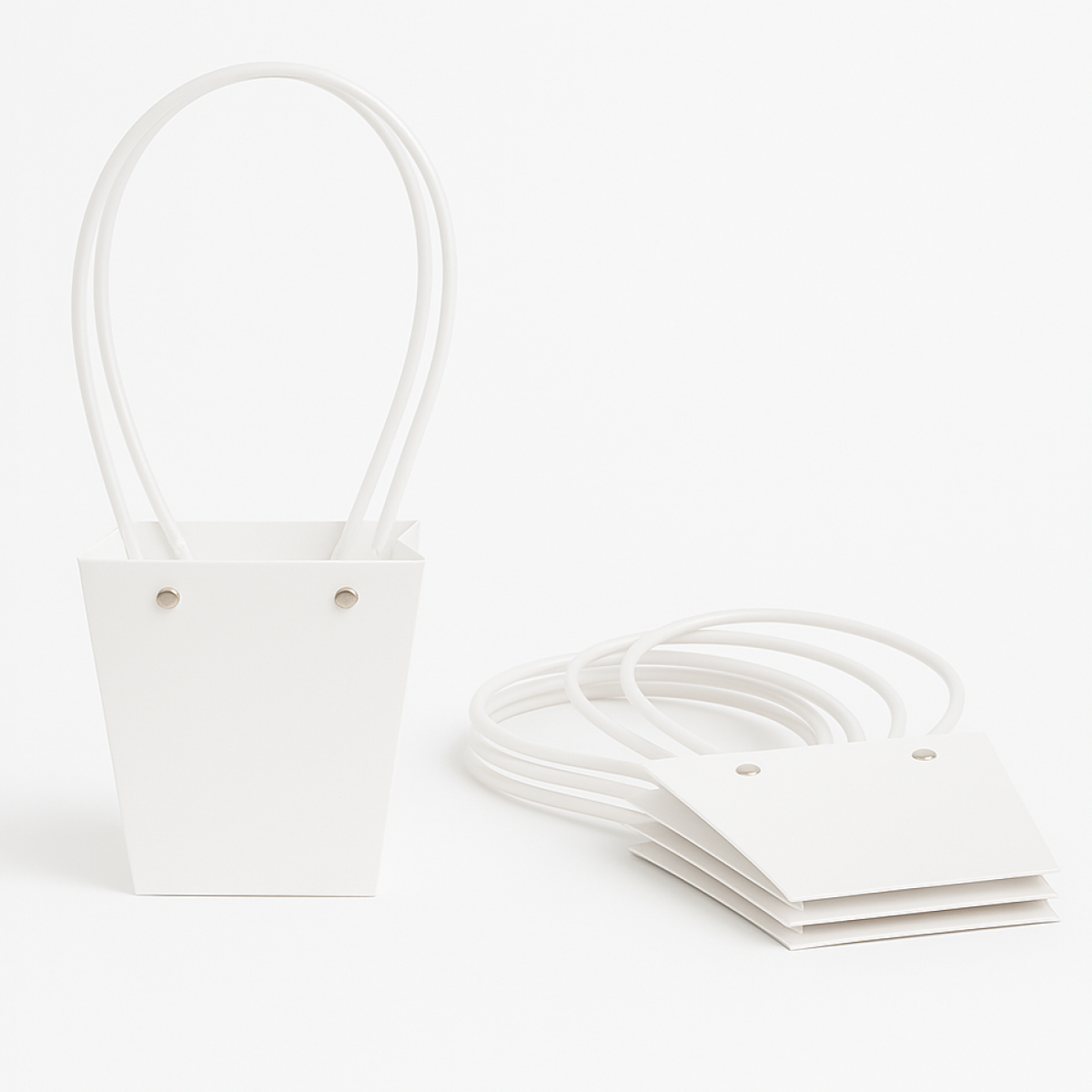 5772 Conical Flower Paper Bag White (10 Nos) 12x8x12.5cm